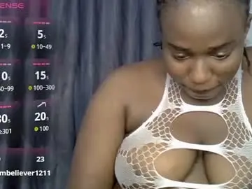 Sweetpetitgirl  live sex cam