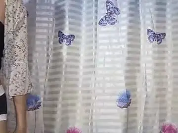 Ur_love_ella  live sex cam
