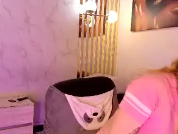 Villa_sara  live sex cam