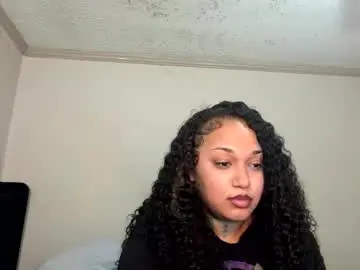 Wetcreamerr  live sex cam