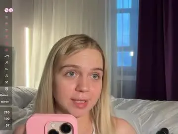 Alexadevilicious  live sex cam