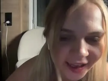 Alexadevilicious  live sex cam
