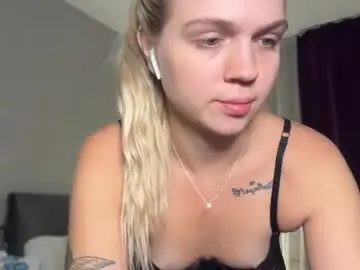 Alexadevilicious  live sex cam