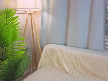 Alyshaplescia  live sex cam