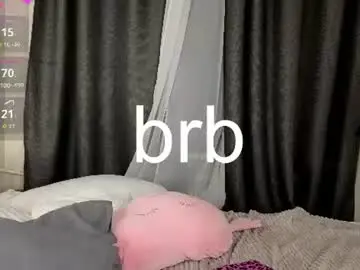 Chubbykit1y  live sex cam
