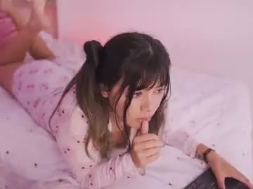 Lily_lovett  live sex cam
