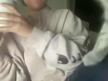 Maddyhasyummypussy  live sex cam