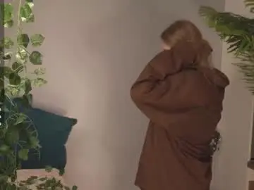 Margenenoyd  live sex cam