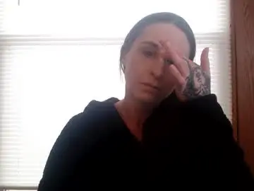 Milfquinn  live sex cam