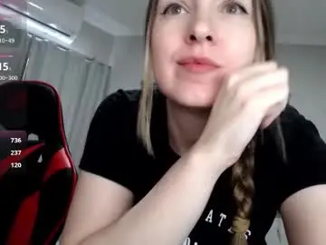 Naughty_popa  live sex cam