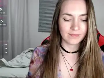 Naughty_popa  live sex cam