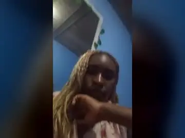 Streets__hills  live sex cam