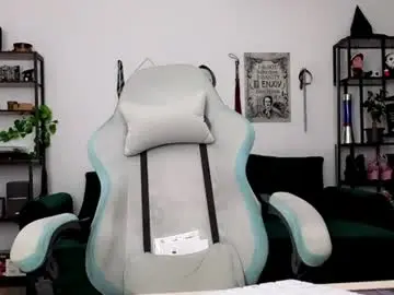Dellacrush_  live sex cam