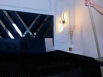 Emma_montclair_  live sex cam