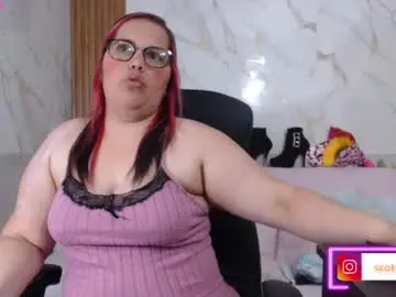 Kiara_scottt  live sex cam