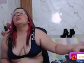 Kiara_scottt  live sex cam