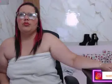 Kiara_scottt  live sex cam