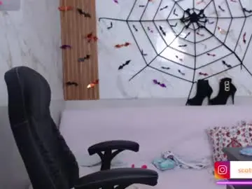 Kiara_scottt  live sex cam