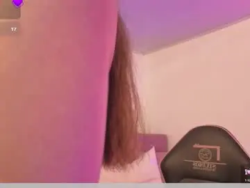 Kissi_tay1  live sex cam