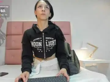 Lhiamfitt10  live sex cam