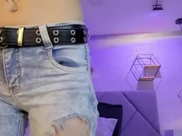 Lhiamfitt10  live sex cam