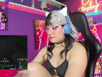 Luaneter  live sex cam