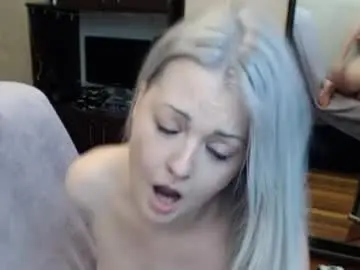 Luckyshotgirl  live sex cam