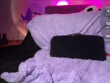 Luna_luuvz  live sex cam