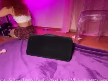 Luna_luuvz  live sex cam