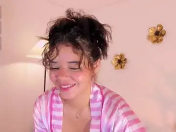 Nikavelvet  live sex cam