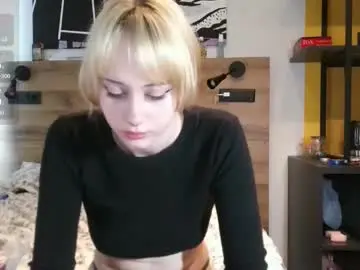 Nikirinksss  live sex cam
