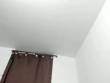 Nyalgasai1  live sex cam