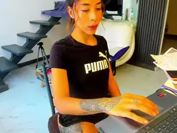 Thebadwolf818  live sex cam