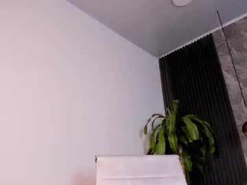 Tifanny_rossel  live sex cam