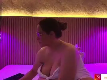 Big_tits_in_your_face  live sex cam