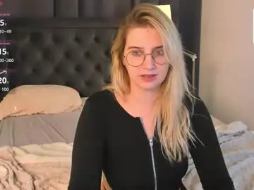 Emmywatahimi  live sex cam