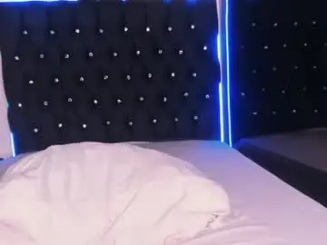 Girlytiny  live sex cam