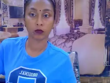 Indiansexybutt4u2luv  live sex cam