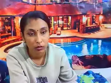 Indiansexybutt4u2luv  live sex cam