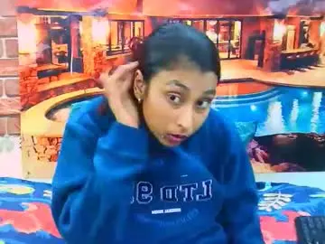 Indiansexybutt4u2luv  live sex cam