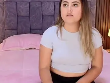Megancrow  live sex cam