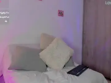 Naishaaford  live sex cam