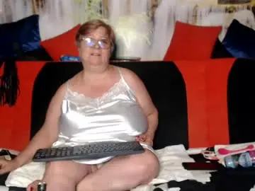 Queenpammy  live sex cam