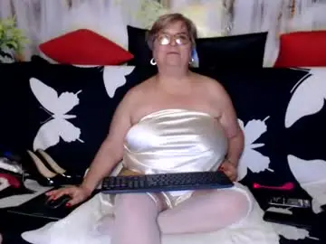Queenpammy  live sex cam