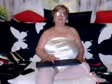 Queenpammy  live sex cam