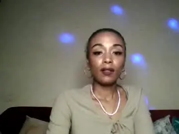 Saucy_shanice  live sex cam