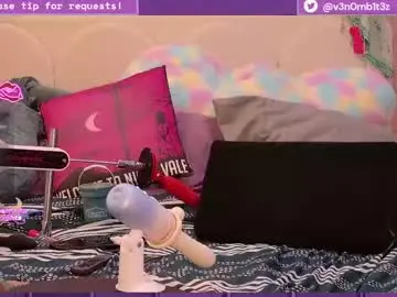 V3n0mb1t3z  live sex cam