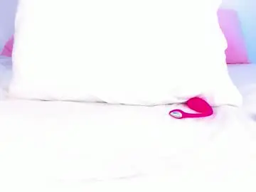 Valerimilton  live sex cam