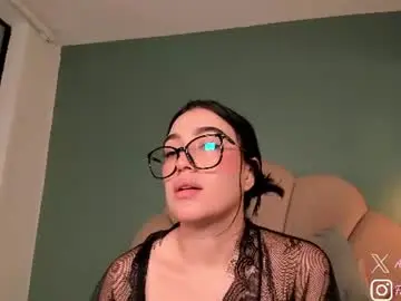 Angeel_fox  live sex cam