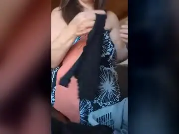 Bakeherdozens  live sex cam
